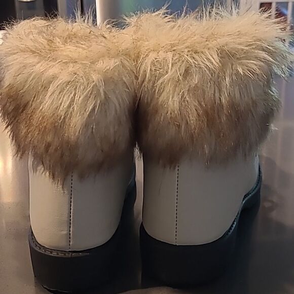 Wanted Stratton Cream Faux Fur Lined Boots - Picture 3 of 11